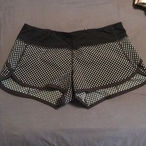 Polka dot lululemon shorts